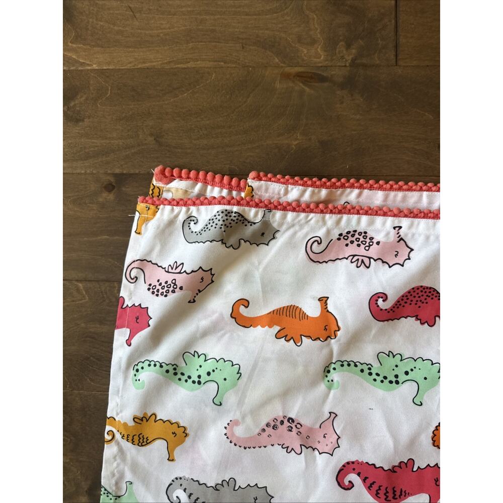 PILLOWFORT Seahorse Fabric Shower Curtain 72" x 72" Orange Pom Pom Trim - Picture 3 of 3